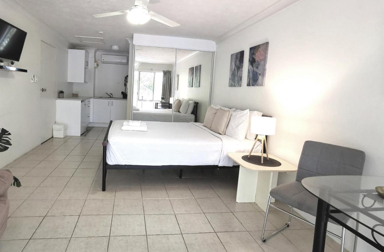 Bay Of Palms Hotel Gold Coast Exterior foto